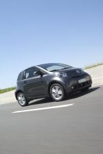 Toyota iQ 2008 года